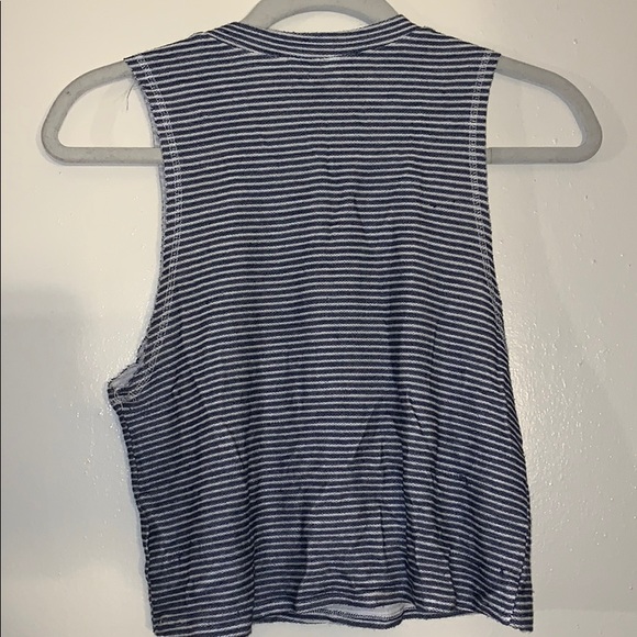 Navy sequined anchor crop top - Picture 3 of 4